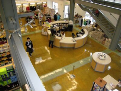 Diablo Valley College - Curved Cashwrap